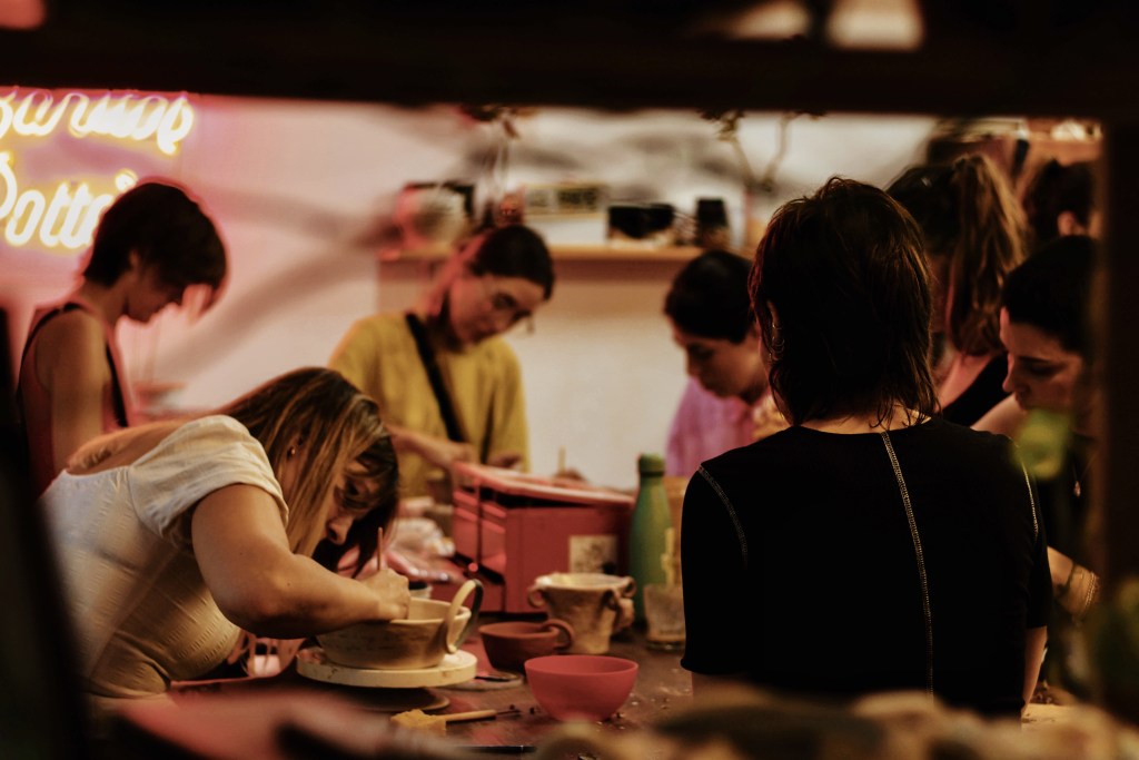 Clases semanales de cerámica en Barcelona | Bonitos Pottery